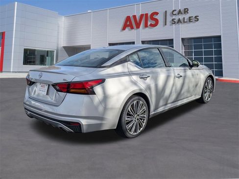 Used 2023 Nissan Altima 2.5 SL image 7
