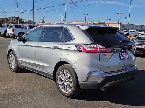 Used 2024 Ford Edge Titanium image 3