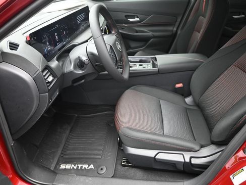 Certified 2026 Nissan Sentra SR w/ Floor Mat Package FWD image 19