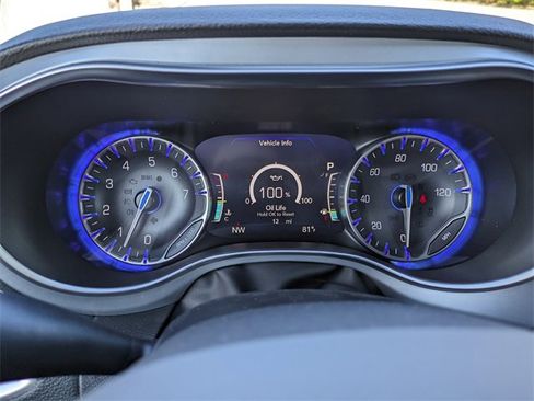 New 2026 Chrysler Pacifica Select image 27