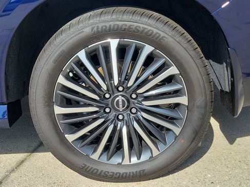 New 2026 Nissan Armada Platinum Reserve AWD/4WD image 3