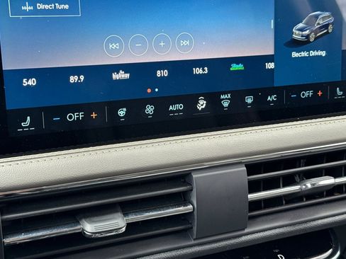 Used 2024 Lincoln Corsair Grand Touring w/ Equipment Group 301A image 20