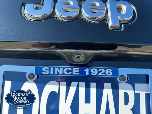 Used 2017 Jeep Grand Cherokee Limited RWD image 14