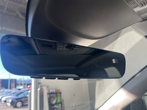 New 2026 Volkswagen Taos SE AWD/4WD image 30