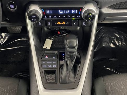 Certified 2023 Toyota RAV4 XLE w/ Convenience Package AWD/4WD image 16