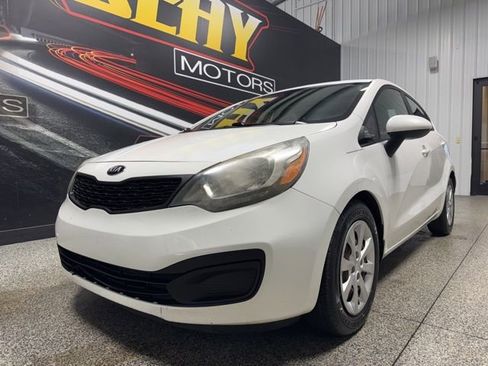 Used 2015 Kia Rio LX image 2