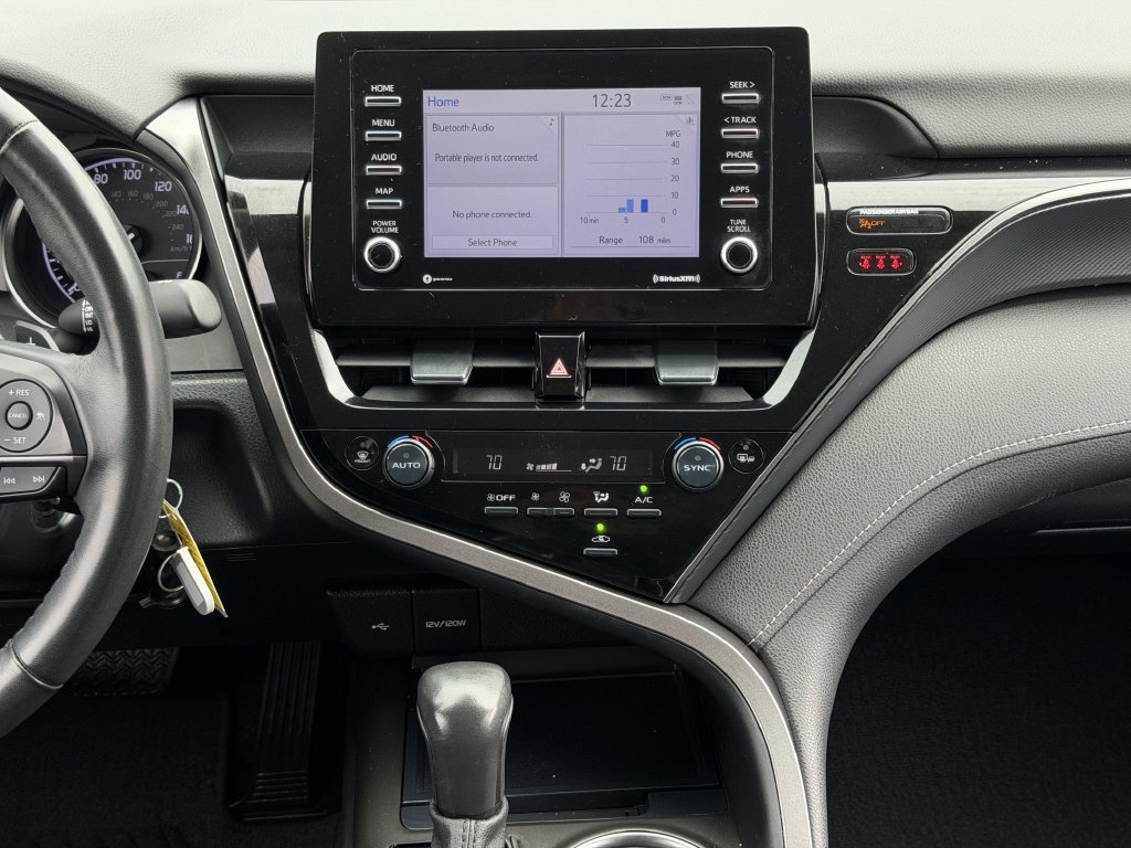 Used 2023 Toyota Camry SE FWD image 17
