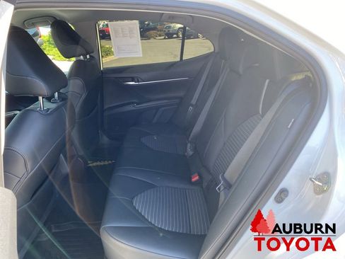 Used 2020 Toyota Camry SE FWD image 21