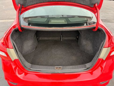 Used 2018 Nissan Sentra SV image 5