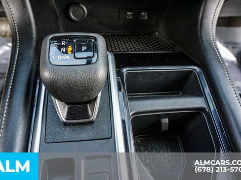 Used 2025 Nissan Pathfinder SV image 44