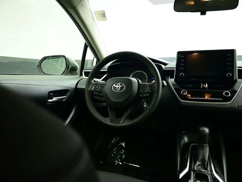Used 2020 Toyota Corolla LE image 8