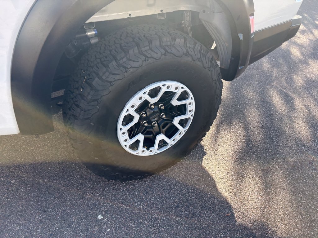 Certified 2025 Ford F150 Raptor w/ Equipment Group 803A Raptor R AWD/4WD image 12