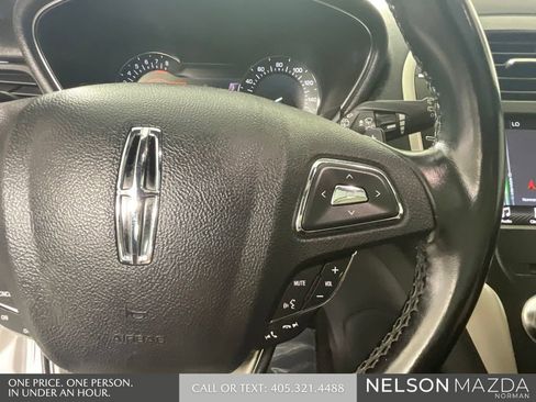 Used 2019 Lincoln MKC Select w/ Select Plus Package FWD image 41