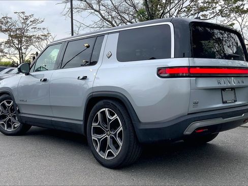 Used 2025 Rivian R1S Adventure AWD/4WD image 3