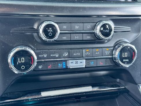 Used 2021 Ford F150 Platinum w/ Equipment Group 701A High AWD/4WD image 19
