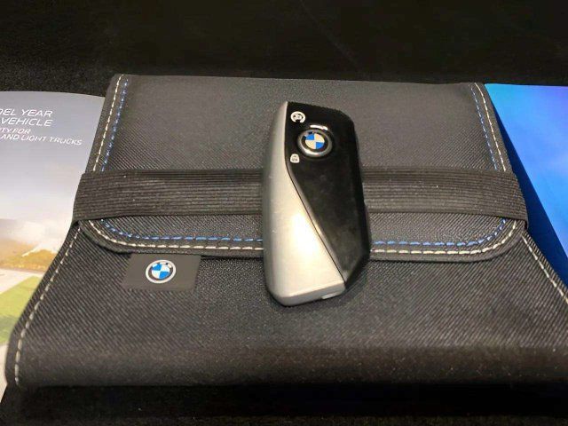 Used 2026 BMW 740i xDrive AWD/4WD image 92