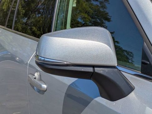 Used 2025 Toyota Grand Highlander FWD image 11