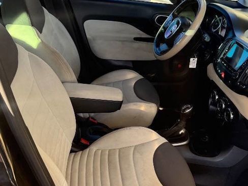 Used 2014 FIAT 500L Easy w/ Popular Equipment Group image 9