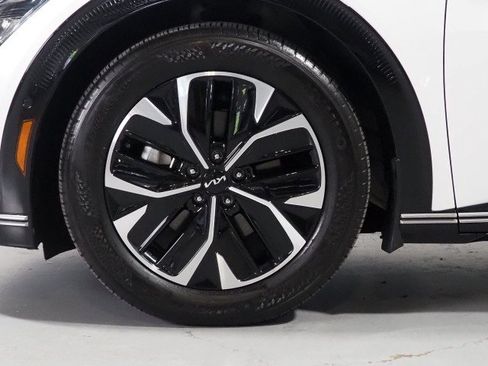 Used 2024 Kia EV6 Wind w/ Wind Technology Package AWD/4WD image 56
