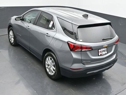 Used 2023 Chevrolet Equinox LT image 40