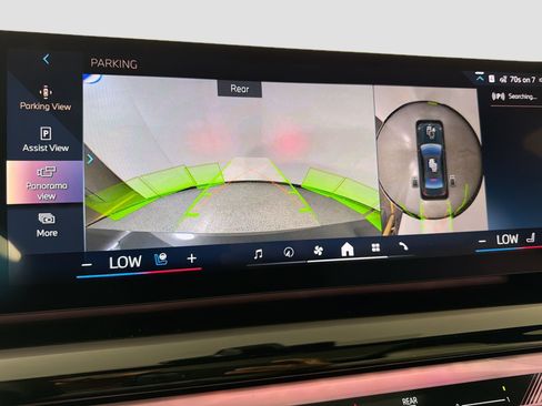 New 2026 BMW 550e xDrive w/ Premium Package image 14