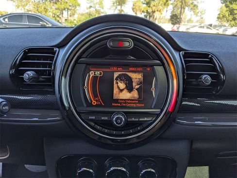 Used 2017 MINI Cooper Clubman S image 23