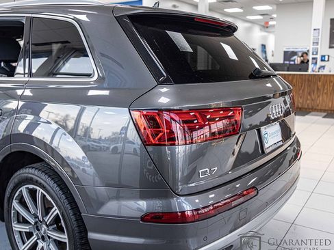 Used 2019 Audi Q7 3.0T Premium w/ Convenience Package image 12