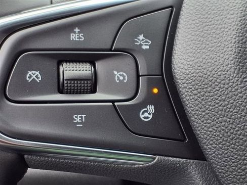 New 2026 Chevrolet Trax LT w/ LT Convenience Package FWD image 7