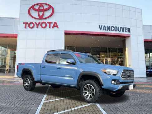 Certified 2019 Toyota Tacoma TRD Off-Road w/ Technology Package AWD/4WD image 1