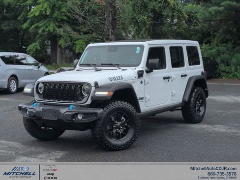 Used 2024 Jeep Wrangler Unlimited AWD/4WD image 1