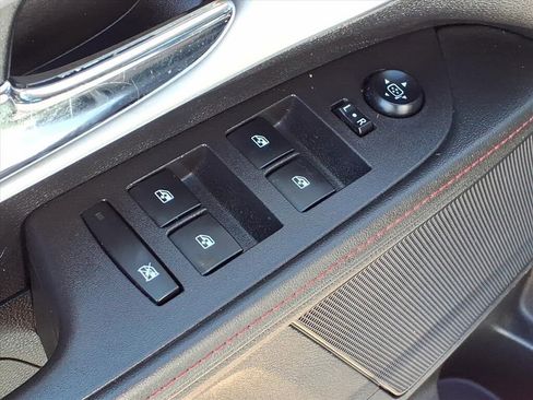 Used 2015 Chevrolet Equinox LT w/ Driver Convenience Package image 14