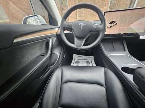 Used 2022 Tesla Model 3 image 4