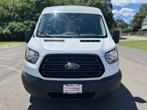 Used 2019 Ford Transit 150 XL RWD image 6