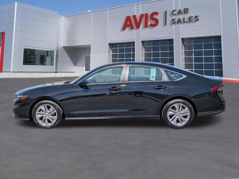 Used 2025 Honda Accord LX image 10