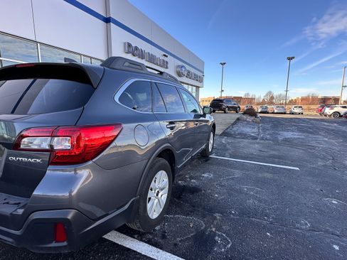 Used 2019 Subaru Outback 2.5i Premium w/ Protection Package #1 image 3