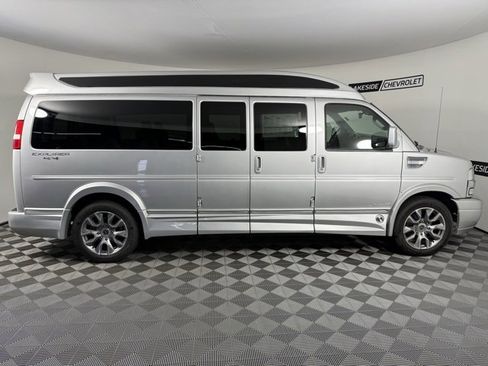 New 2024 Chevrolet Express 2500 Extended image 7