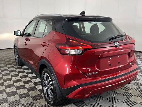 Used 2023 Nissan Kicks SV FWD image 9