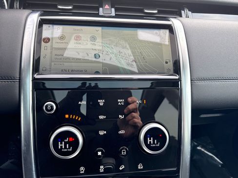 Used 2021 Land Rover Discovery Sport S image 20