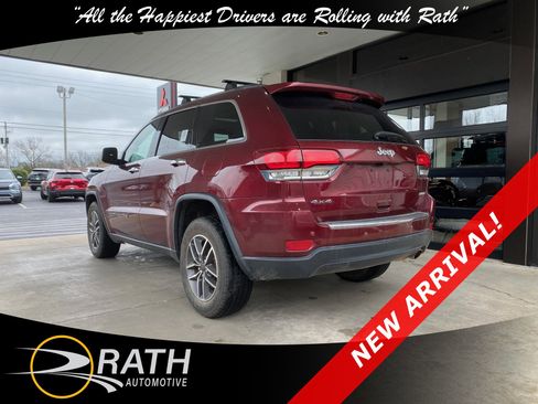 Used 2022 Jeep Grand Cherokee Limited image 8