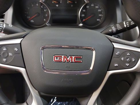 Used 2023 GMC Acadia SLE w/ Driver Convenience Package image 35