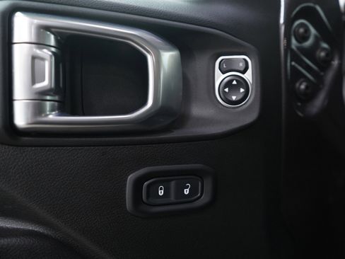 Used 2024 Jeep Wrangler Unlimited AWD/4WD image 21