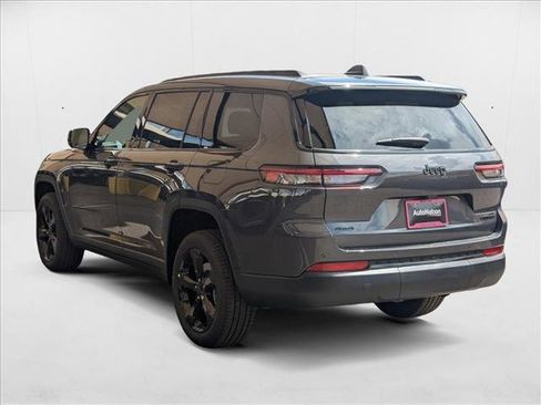 New 2025 Jeep Grand Cherokee L Limited w/ Black Appearance Package image 9