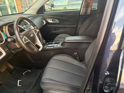 Used 2017 Chevrolet Equinox LT w/ Convenience Package FWD image 6