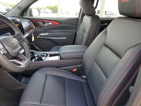 New 2026 Chevrolet Traverse Z71 w/ Enhanced Driving Package AWD/4WD image 17