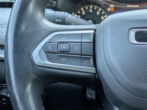 Used 2022 Jeep Compass Latitude image 25