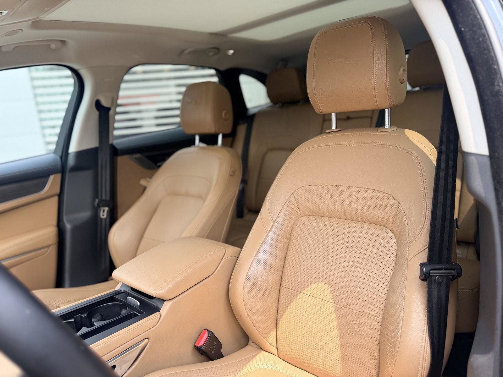 Used 2021 Jaguar F-PACE S AWD/4WD image 11