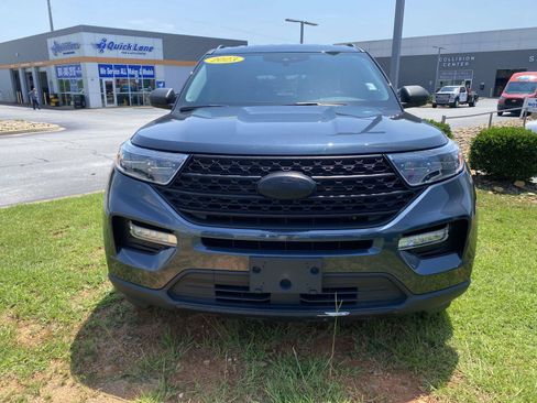 Certified 2023 Ford Explorer XLT w/ Equipment Group 202A AWD/4WD image 2
