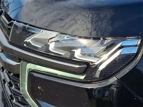 Used 2022 Chevrolet Tahoe Z71 w/ Luxury Package image 29