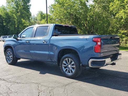 Used 2024 Chevrolet Silverado 1500 LT AWD/4WD image 4