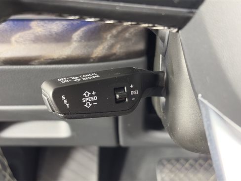 Used 2022 Audi Q8 Premium Plus AWD/4WD image 37